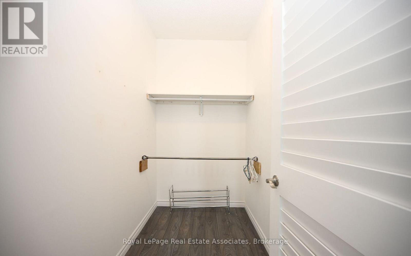 #209 1370 COSTIGAN ROAD - 30