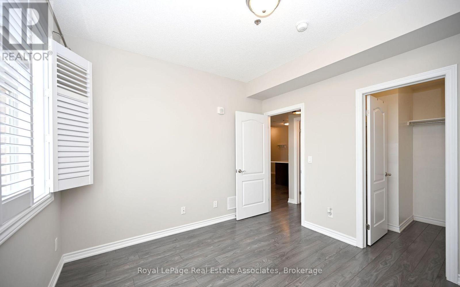 #209 1370 COSTIGAN ROAD - 33