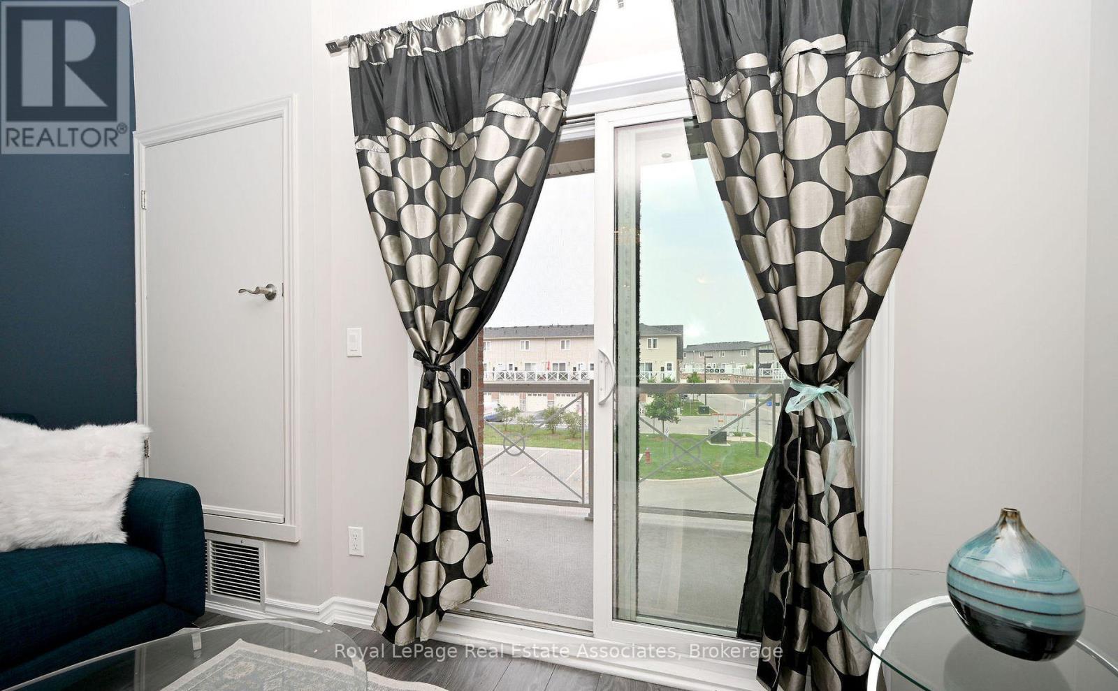 #209 1370 COSTIGAN ROAD - 38
