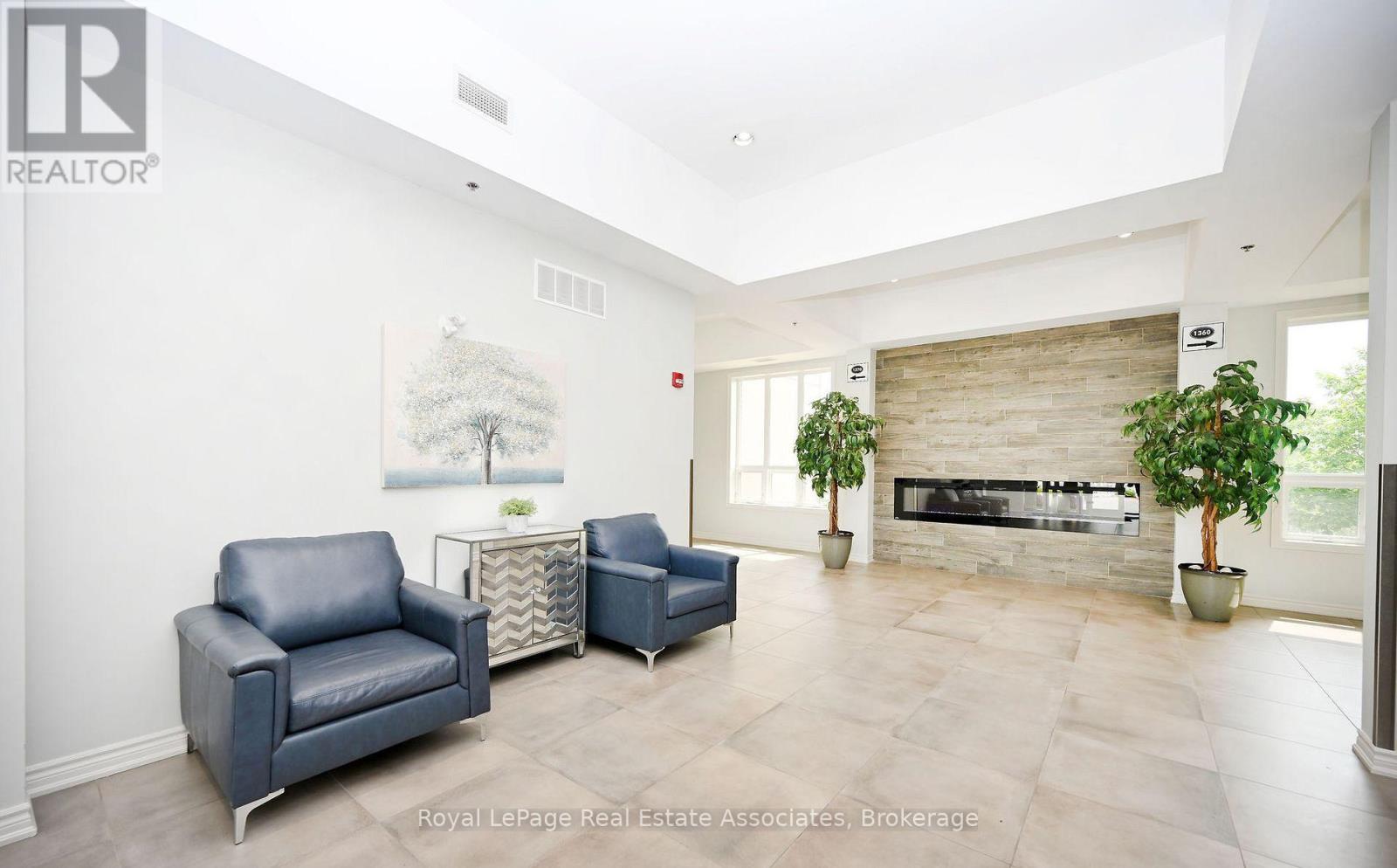 #209 1370 COSTIGAN ROAD - 5