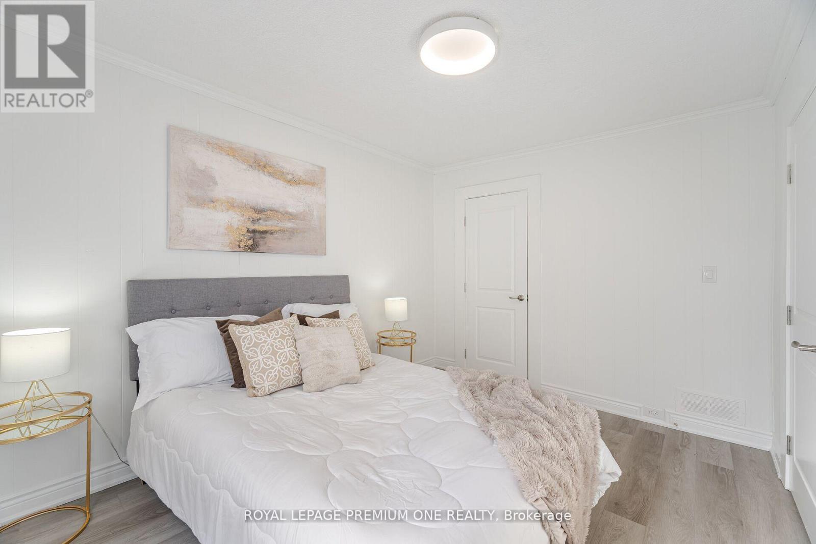 71 MILL STREET S - 21