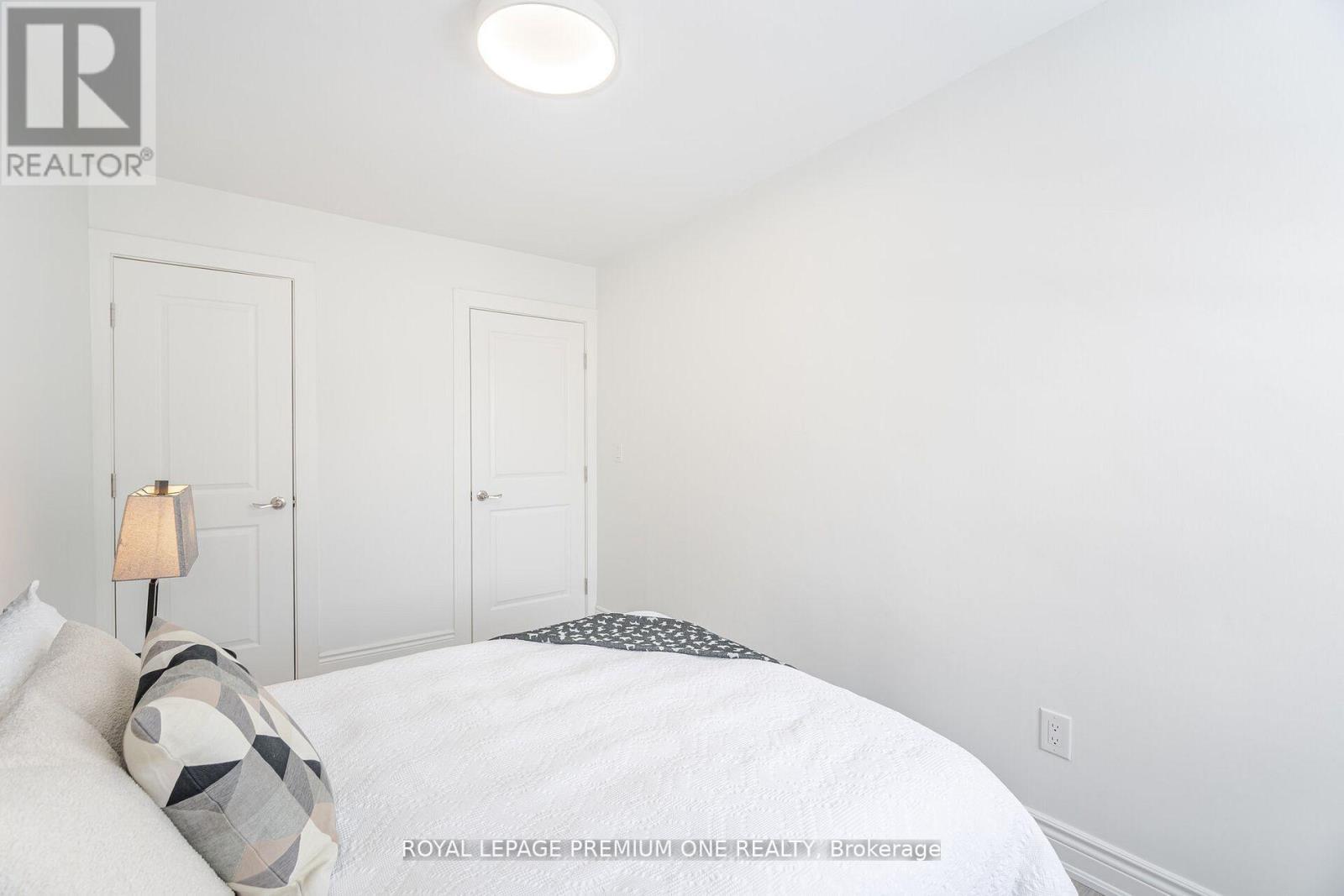 71 MILL STREET S - 23
