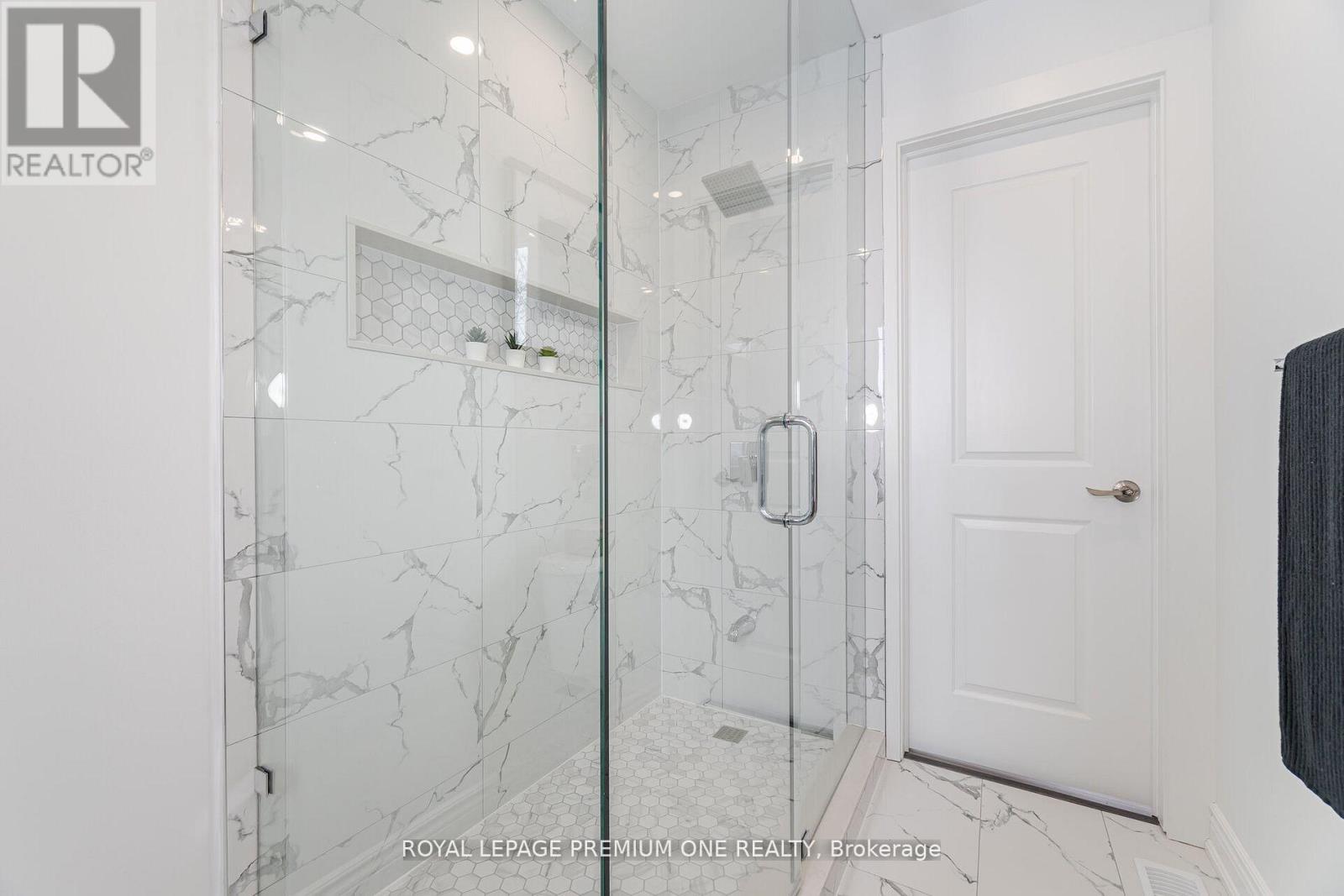 71 MILL STREET S - 28