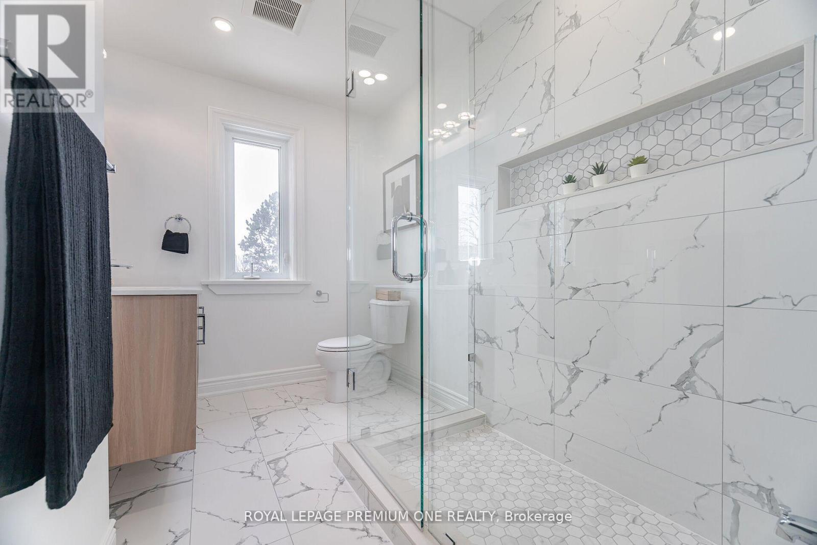71 MILL STREET S - 29
