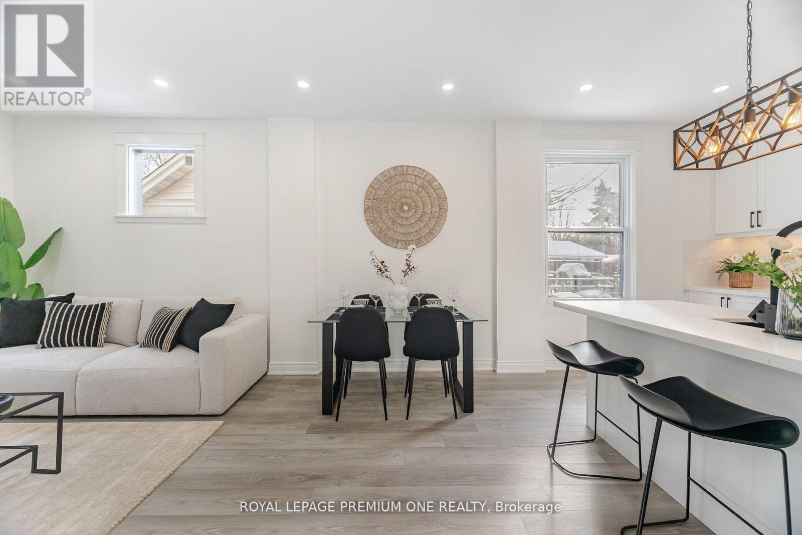 71 MILL STREET S - 9