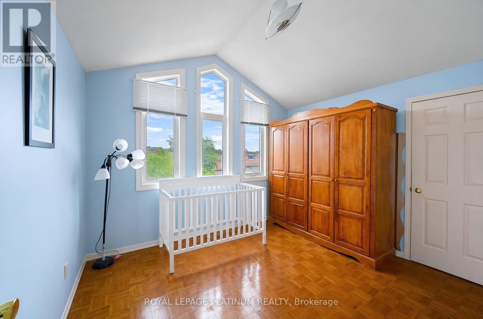 12 O'HARA PLACE - 28