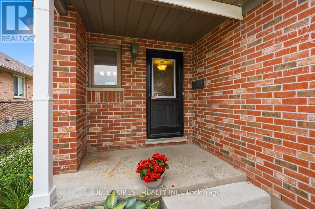 1367 REARDON BOULEVARD - 3