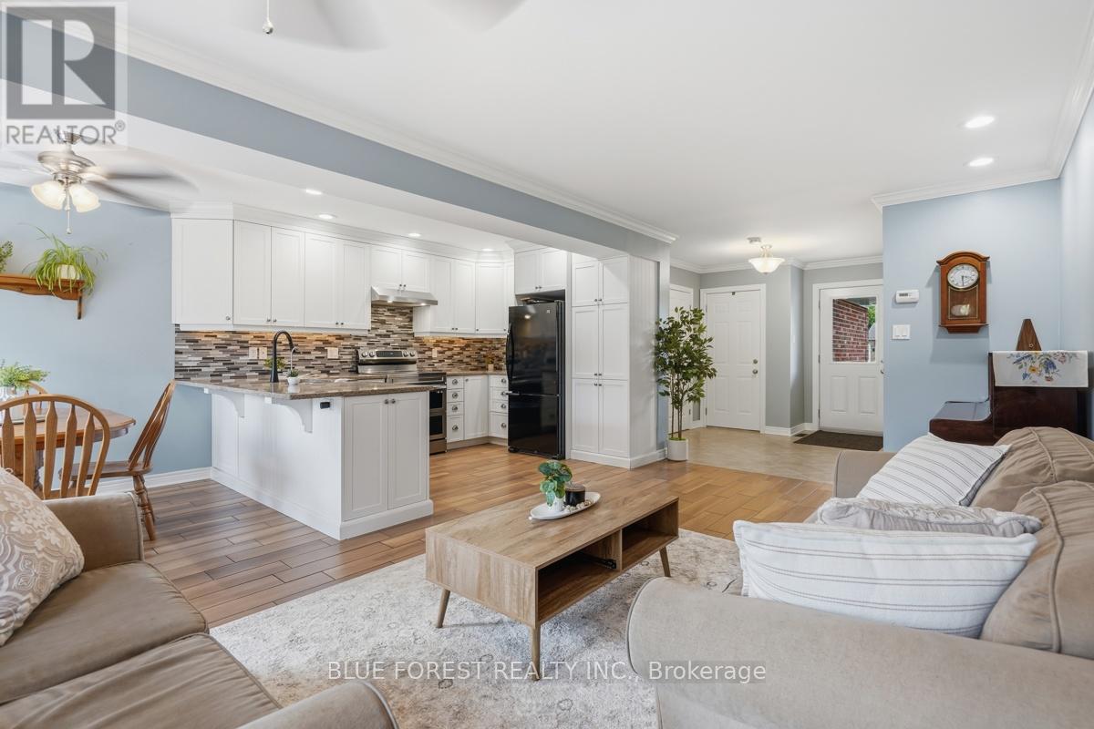 1367 REARDON BOULEVARD - 8