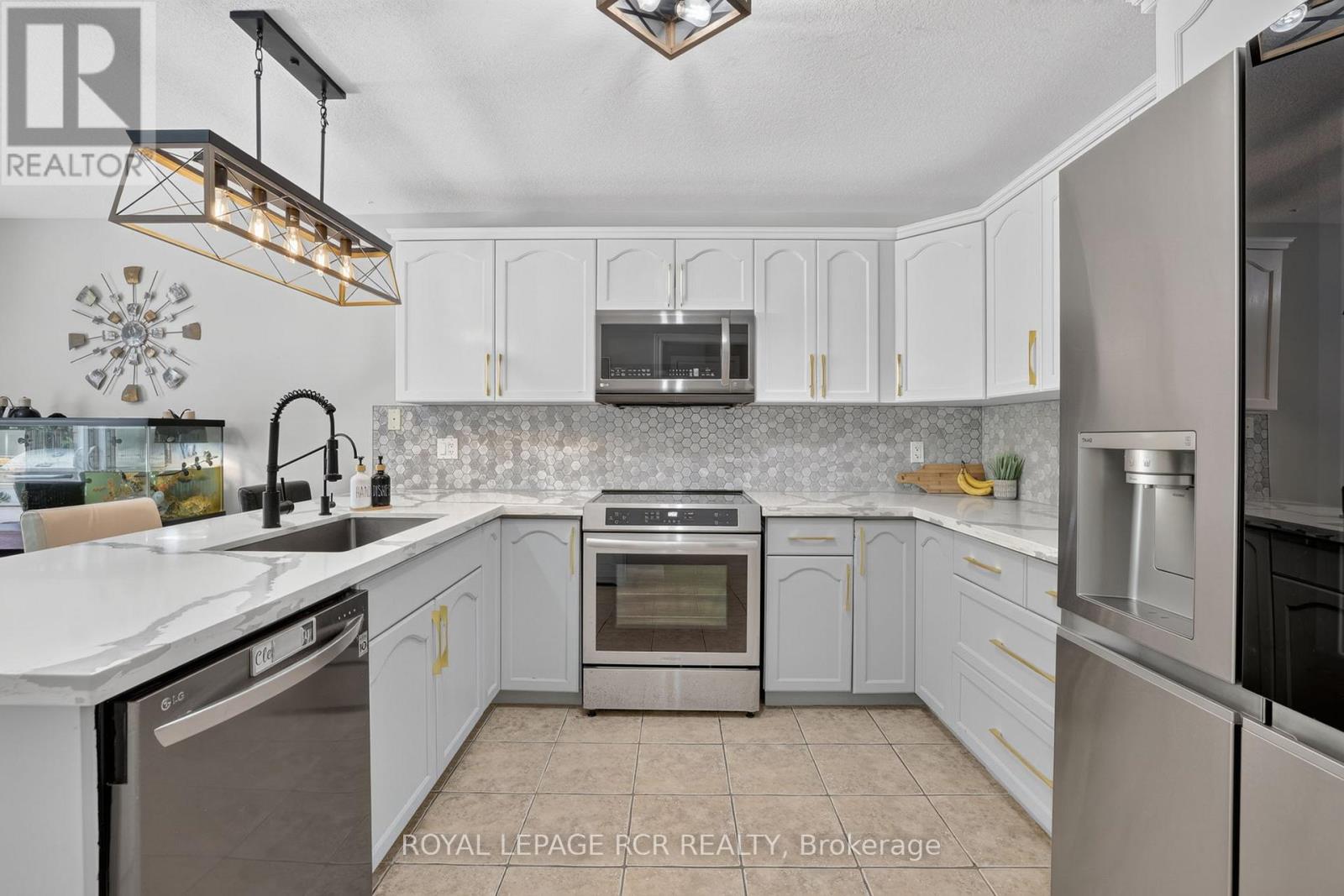 224 MURIEL STREET - 15