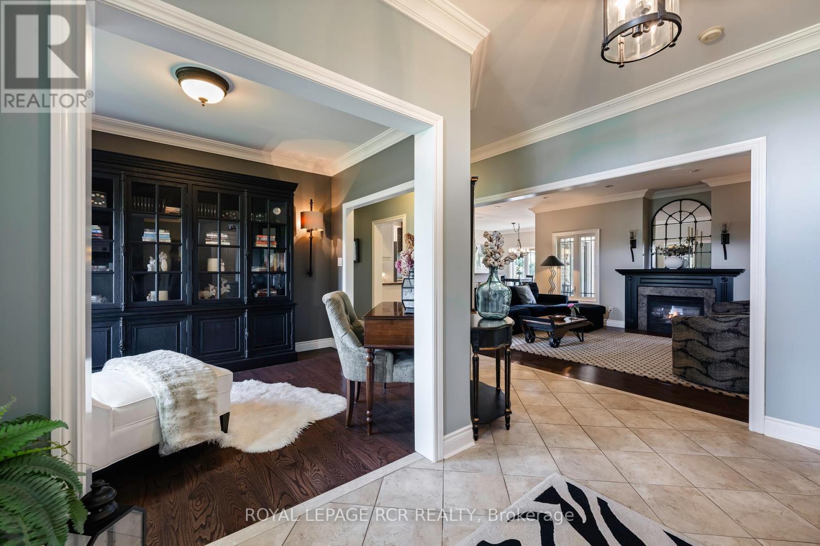 6 BROOKHAVEN CRESCENT - 11