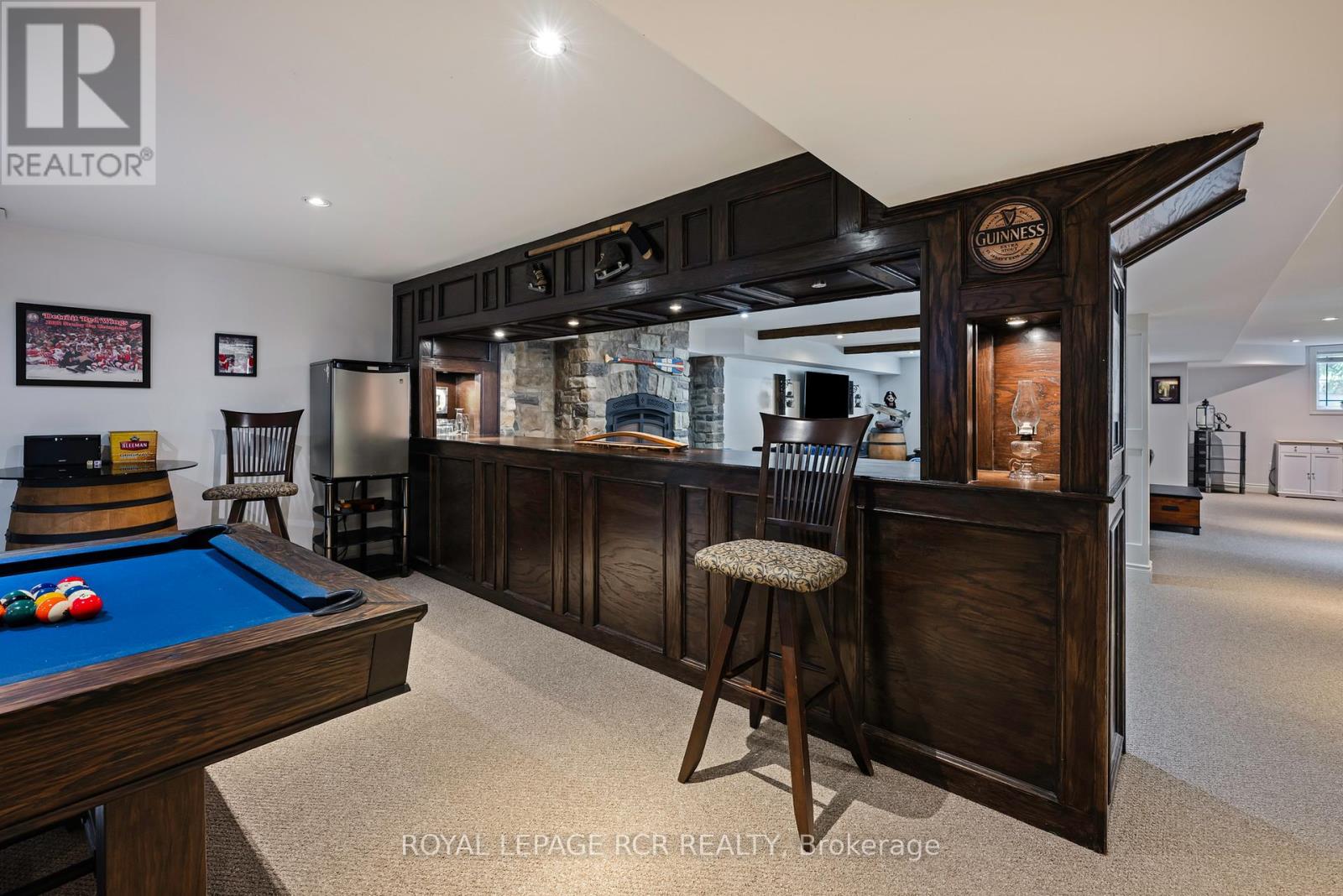 6 BROOKHAVEN CRESCENT - 33