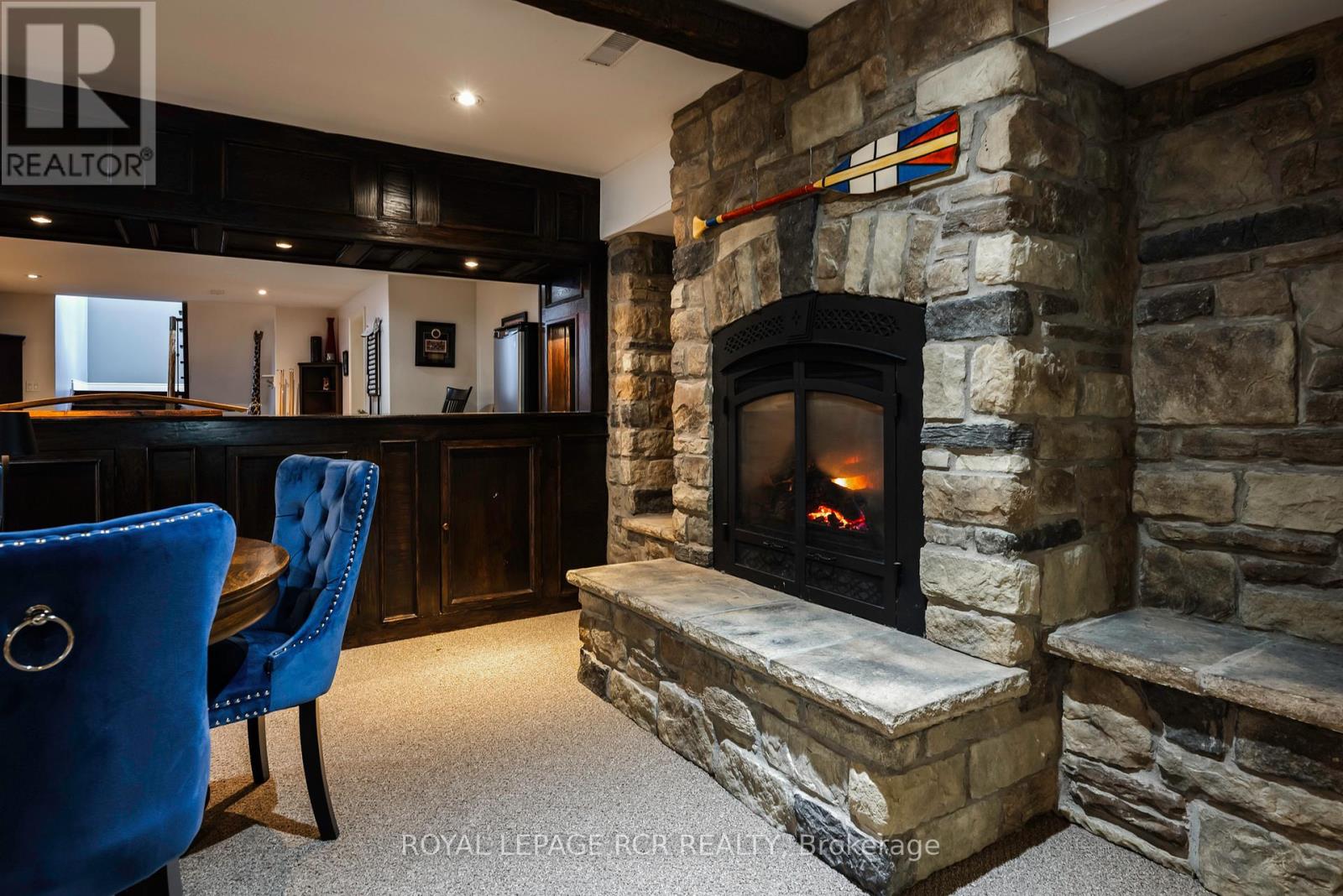 6 BROOKHAVEN CRESCENT - 35