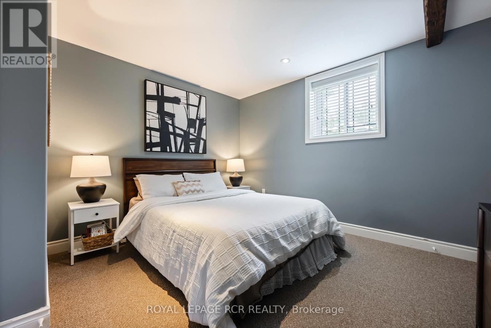 6 BROOKHAVEN CRESCENT - 41