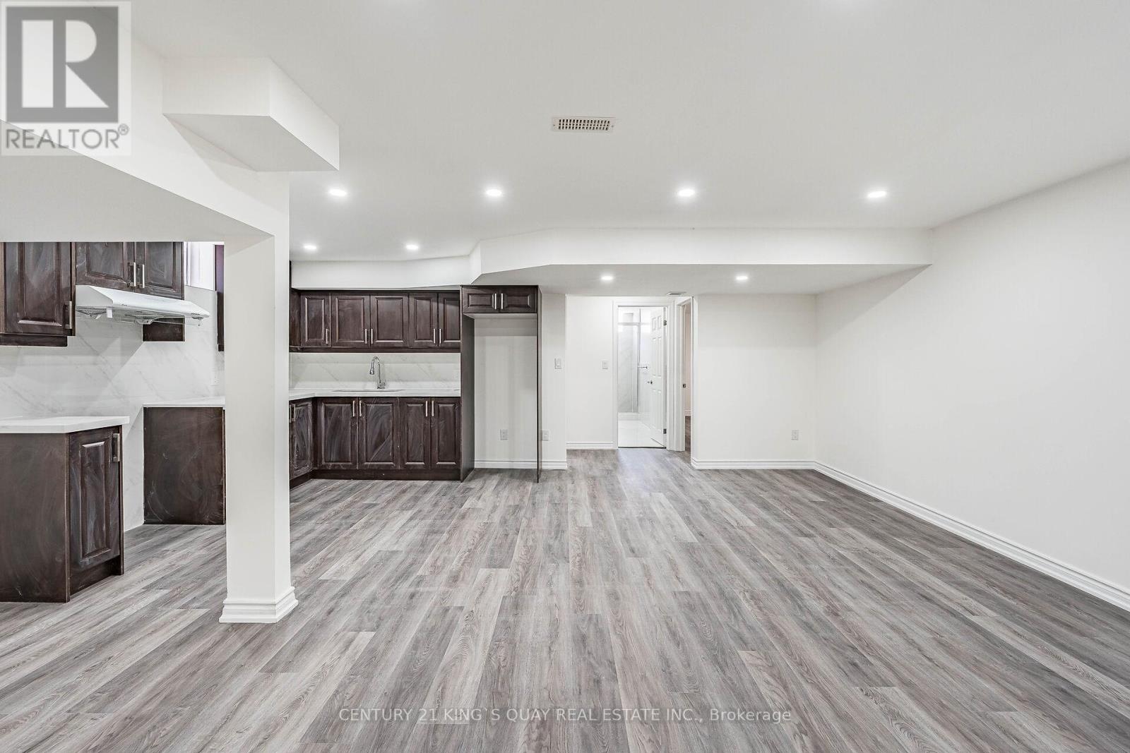 251 CORNELL PARK AVENUE - 37