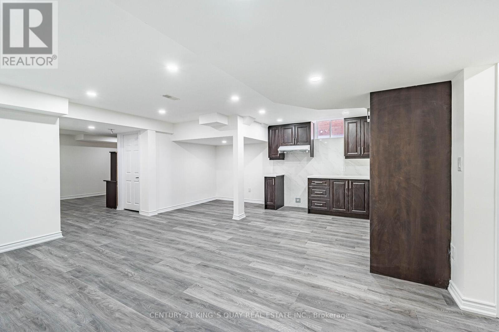 251 CORNELL PARK AVENUE - 38