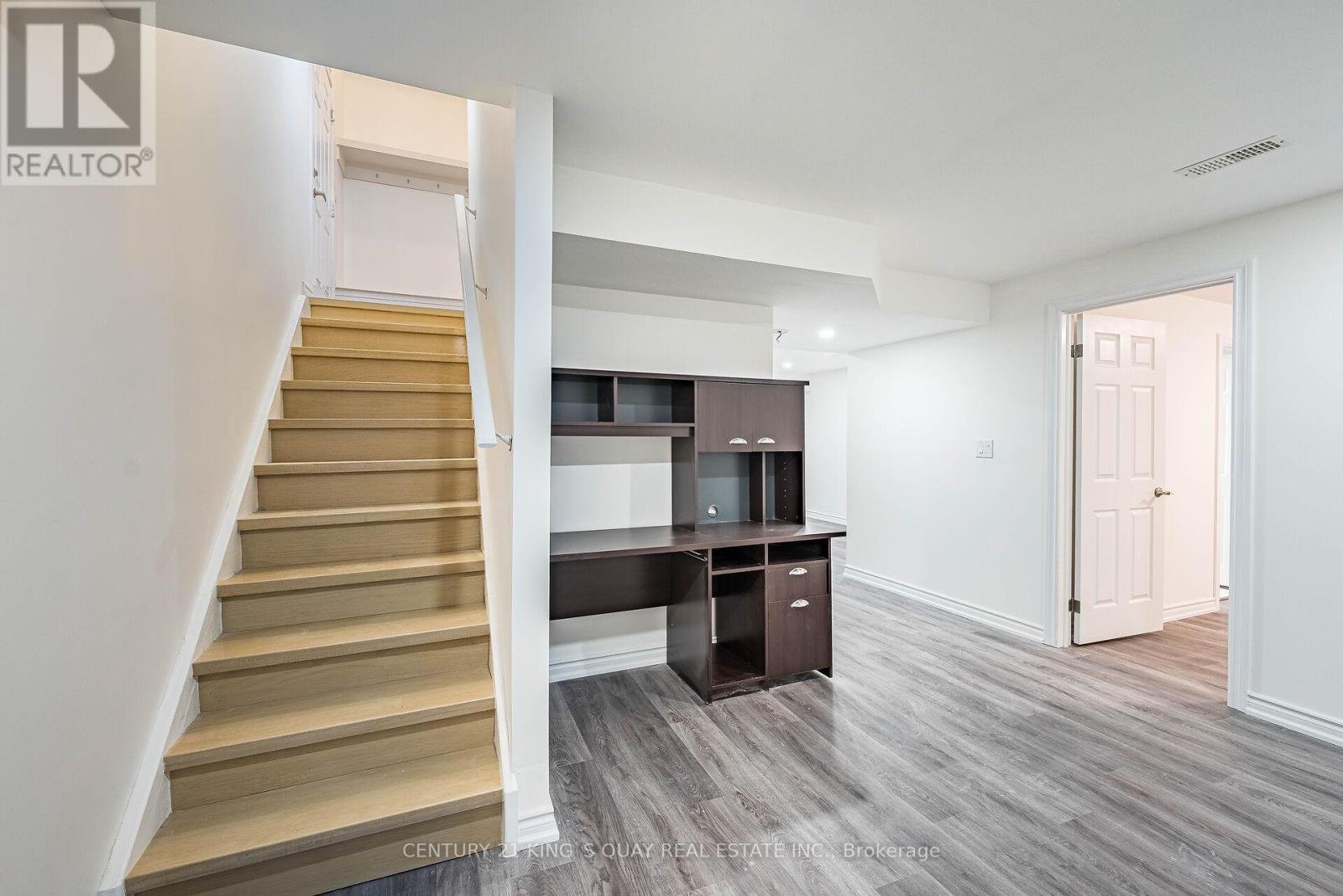 251 CORNELL PARK AVENUE - 35