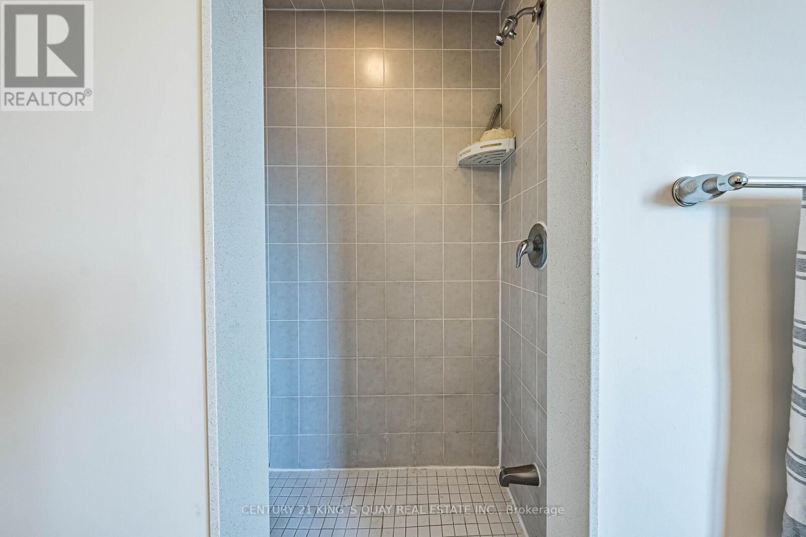251 CORNELL PARK AVENUE - 25