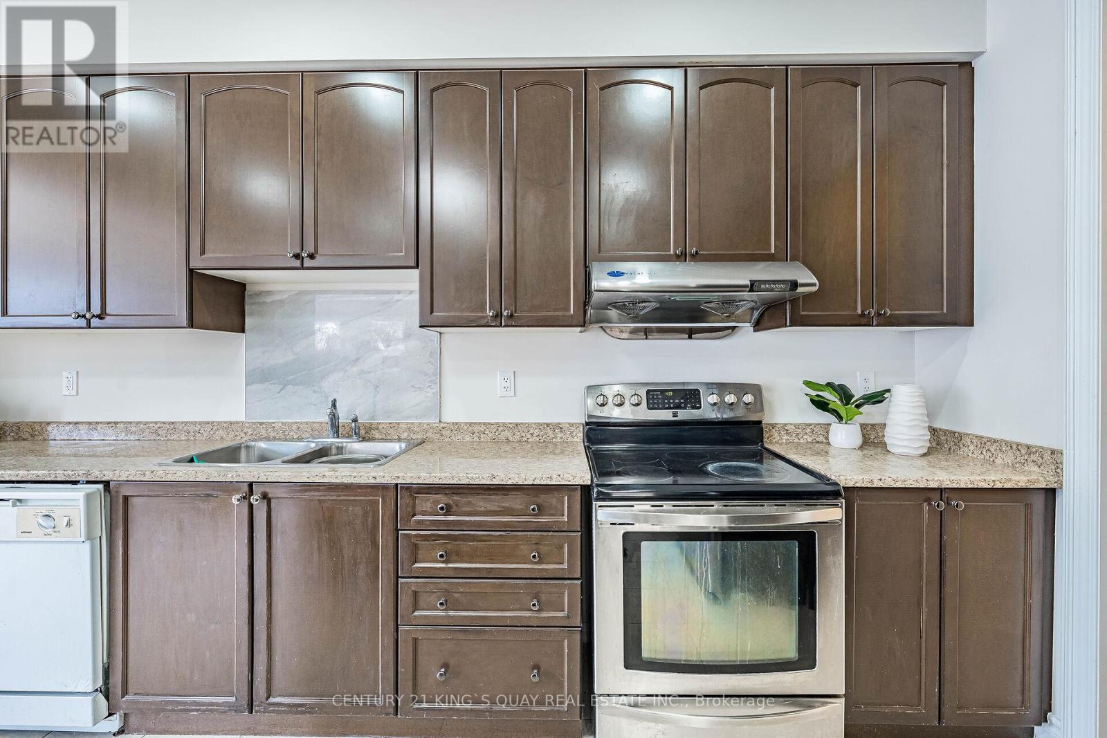 251 CORNELL PARK AVENUE - 10