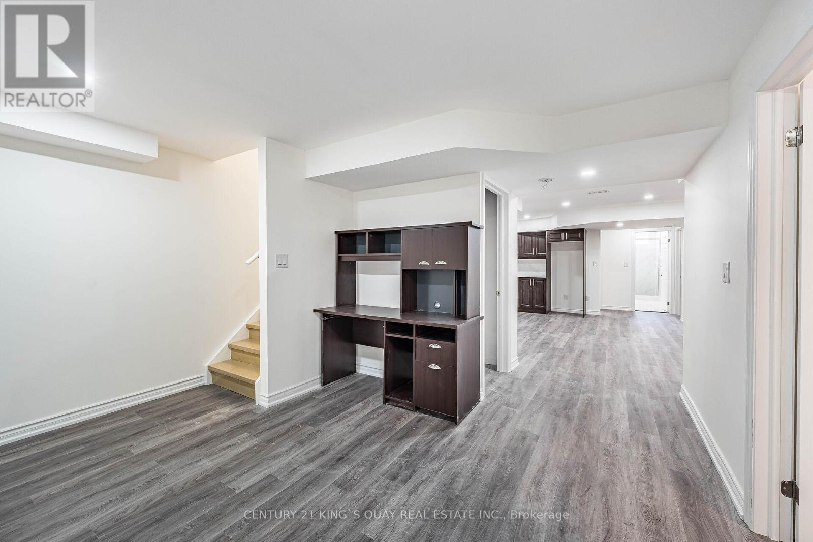 251 CORNELL PARK AVENUE - 36