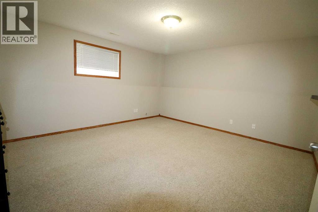 210 Chilcotin Road W - 16