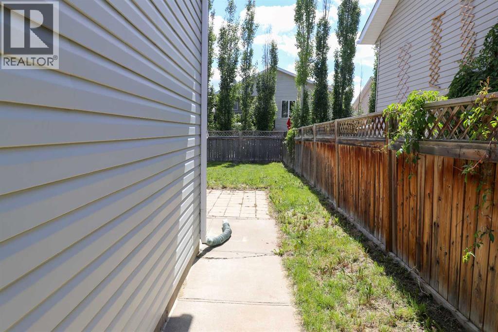 210 Chilcotin Road W - 26