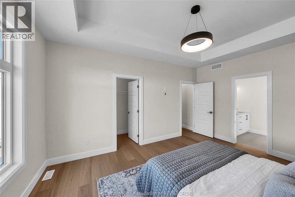 211 Rosewood CRESCENT - 33