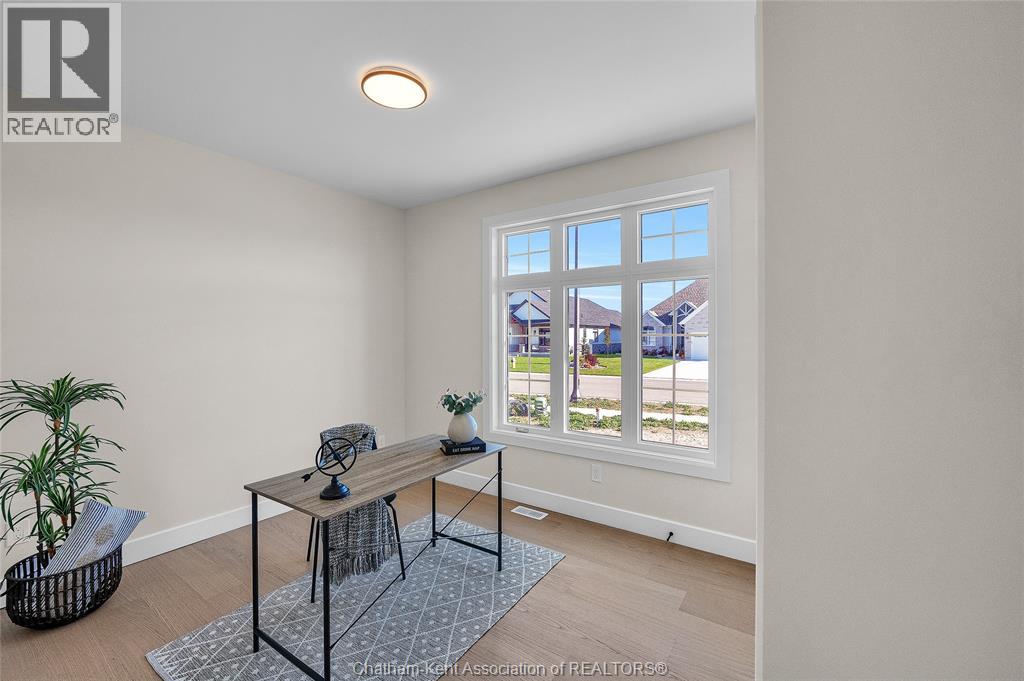 211 Rosewood CRESCENT - 41