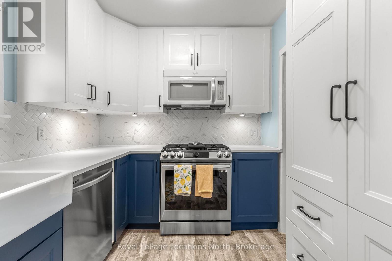 520 MAPLE STREET - 11