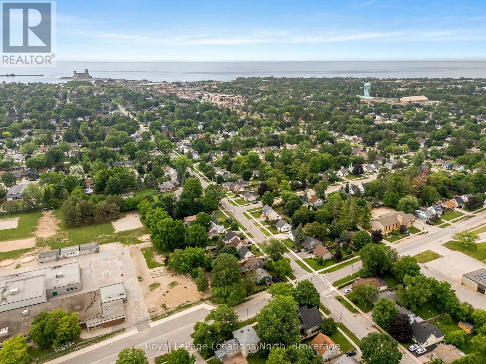 520 MAPLE STREET - 39