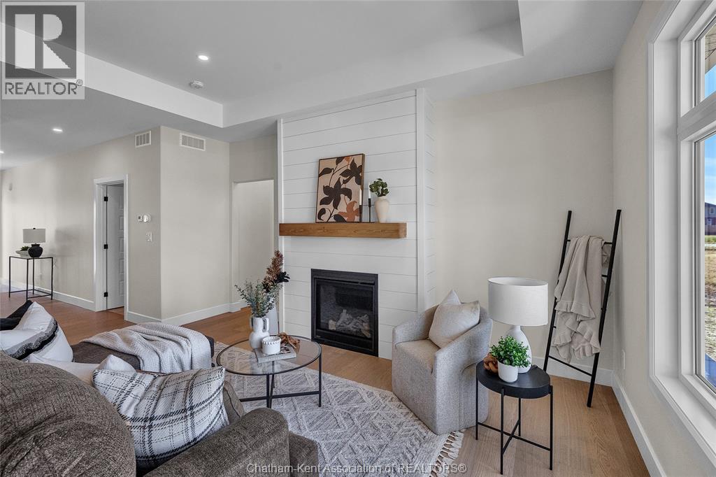 207 Rosewood CRESCENT - 12