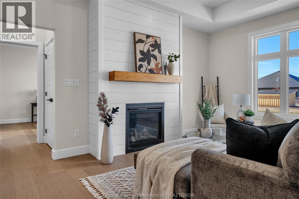 207 Rosewood CRESCENT - 19