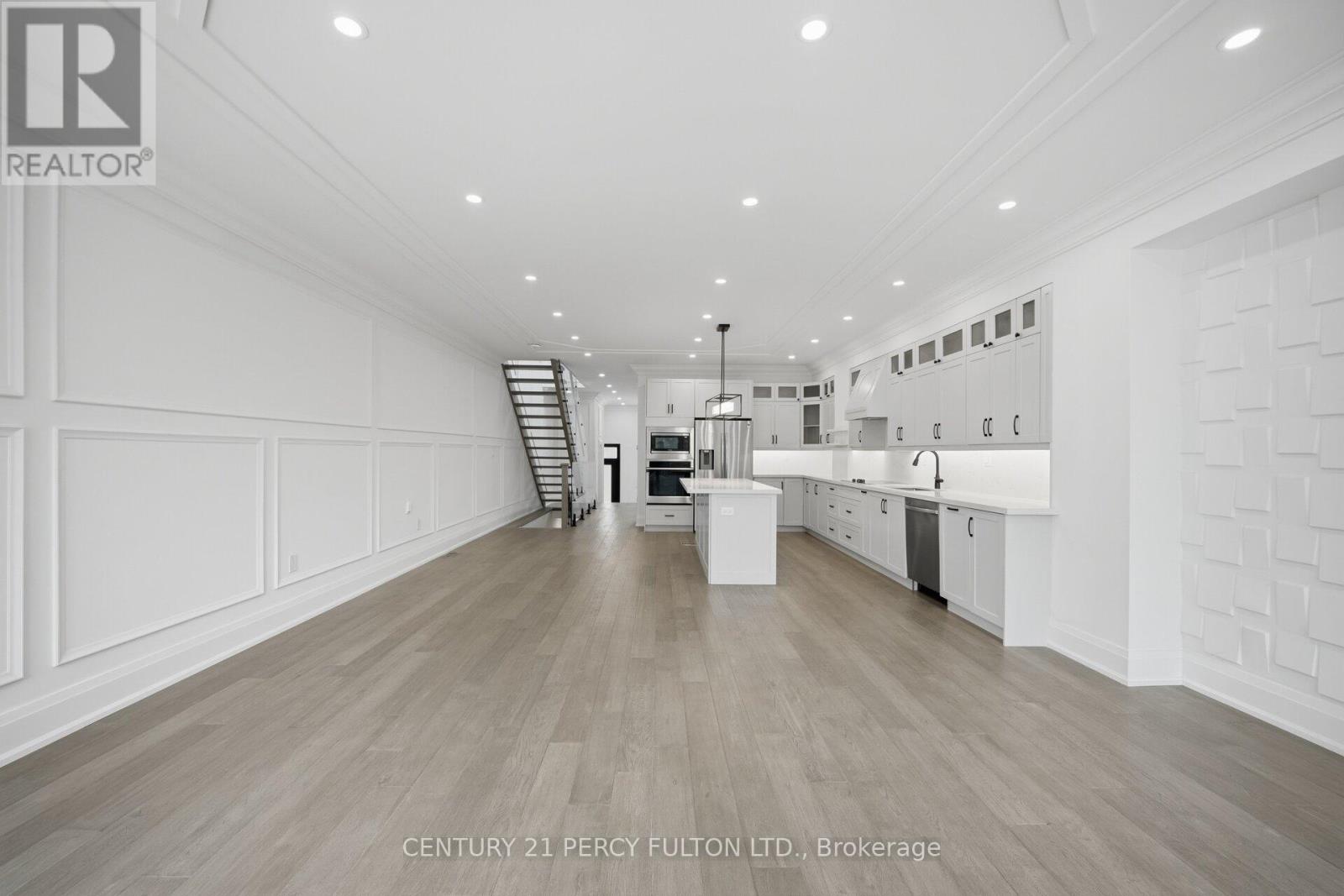 195 DANFORTH ROAD - 14