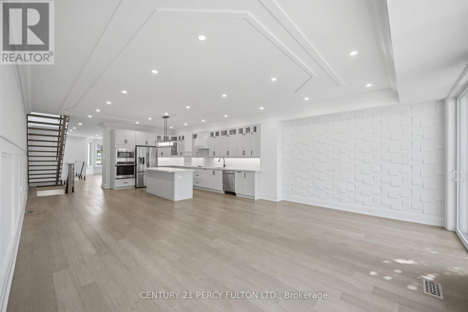 195 DANFORTH ROAD - 13