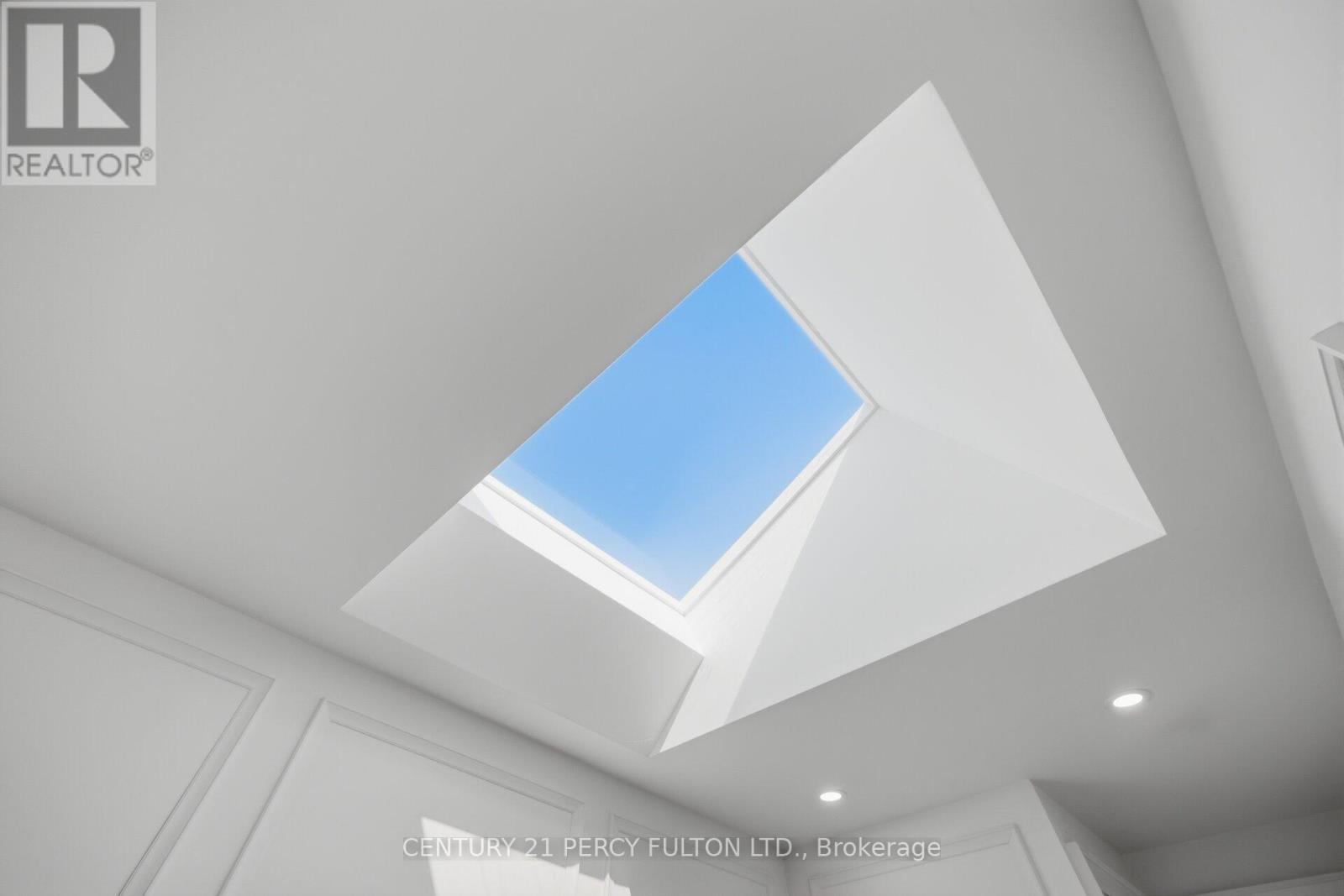 195 DANFORTH ROAD - 20
