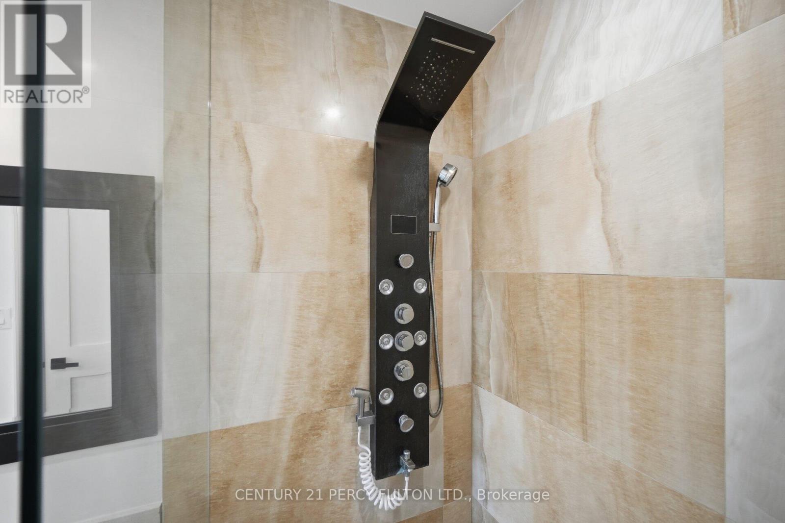 195 DANFORTH ROAD - 27
