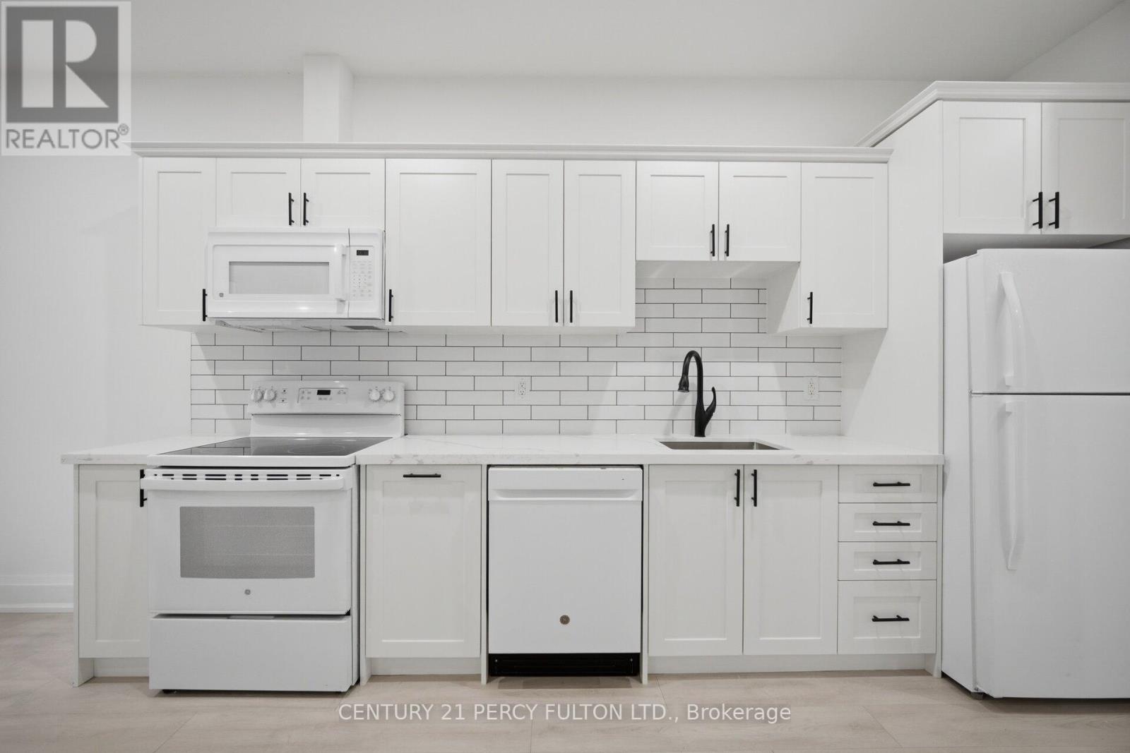 195 DANFORTH ROAD - 36