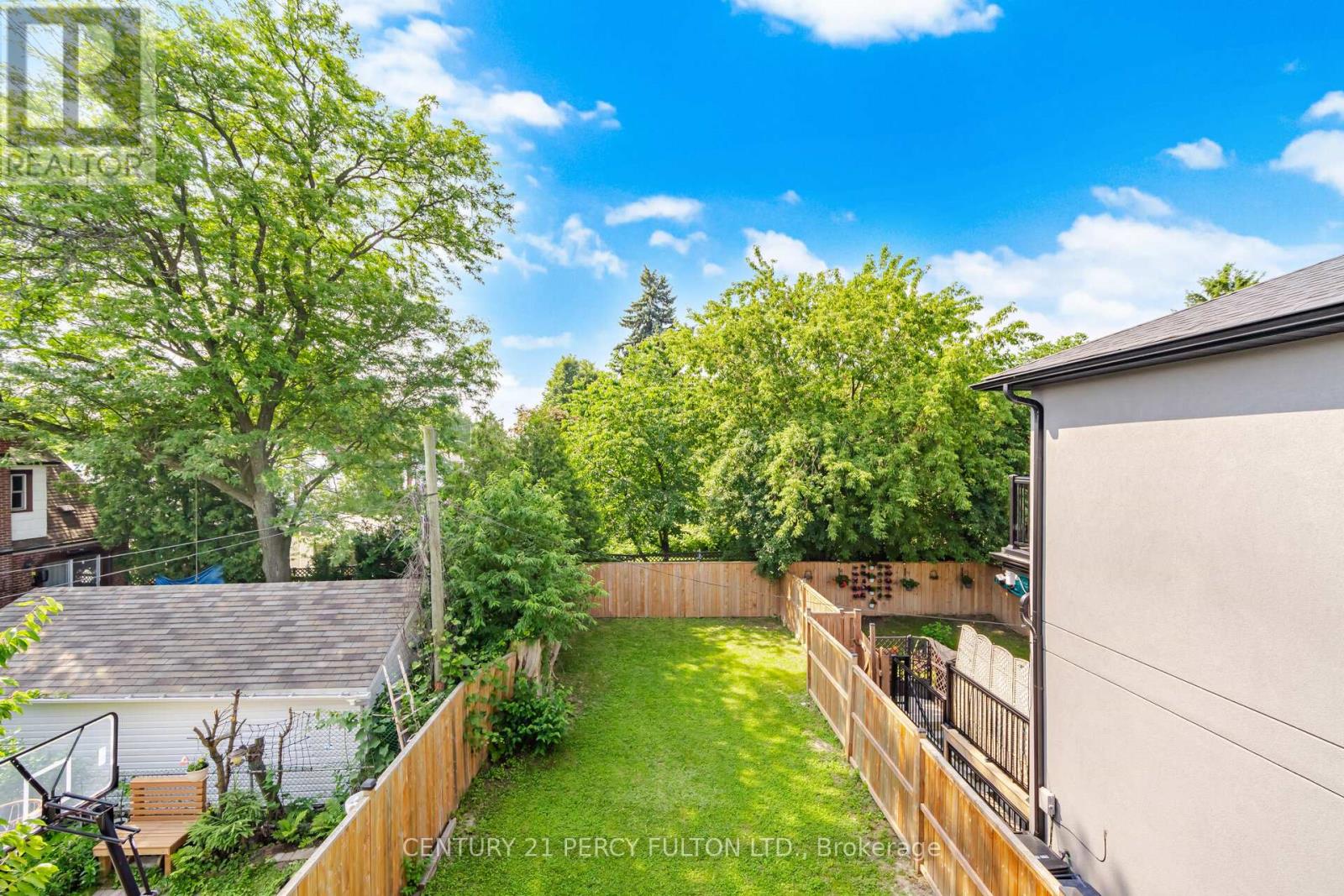 195 DANFORTH ROAD - 34