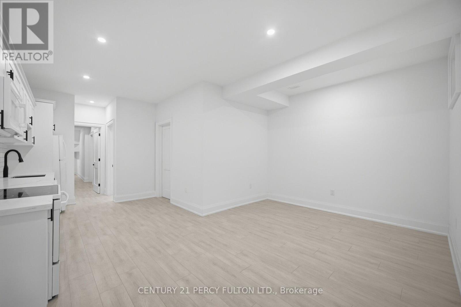 195 DANFORTH ROAD - Image 37