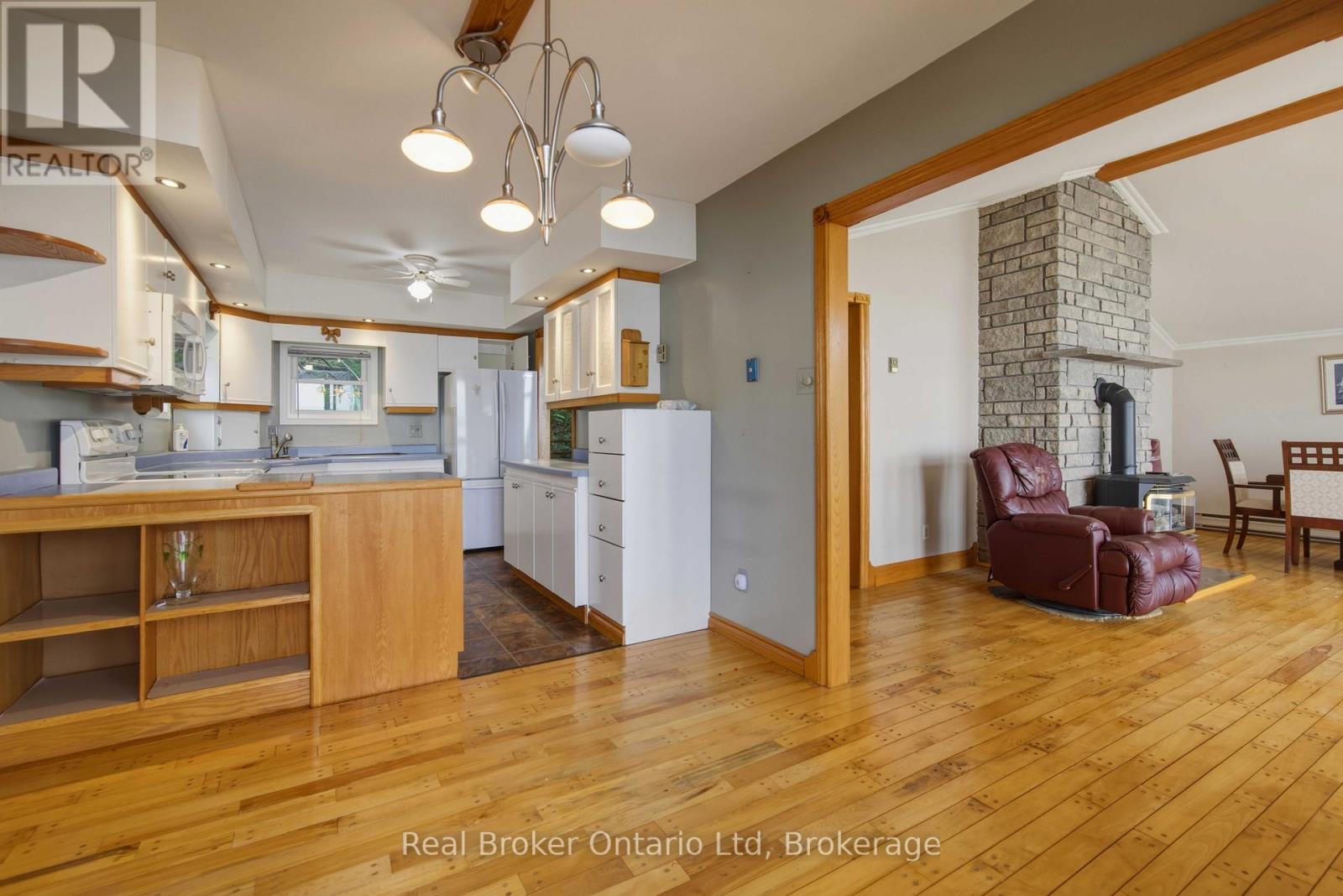 339486 PRESQU'ILE ROAD - 17