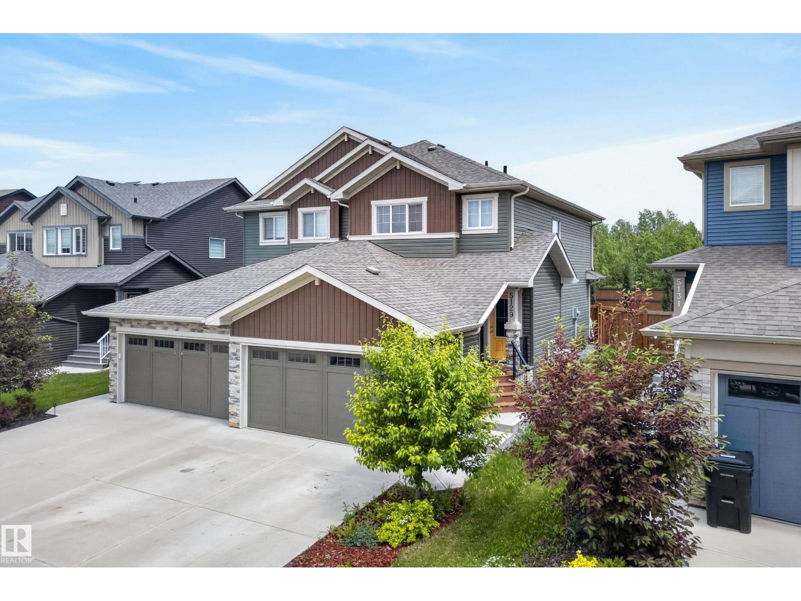 5129 Lark Cr NW photo 4 — MLS® E4496650