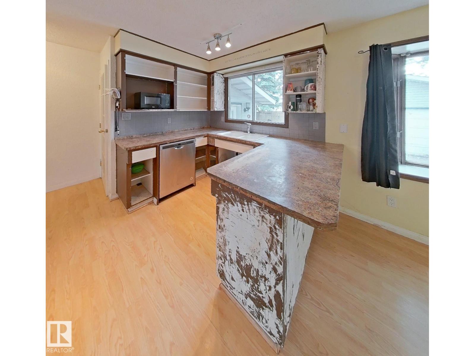 122 HARRISON DR NW - 14