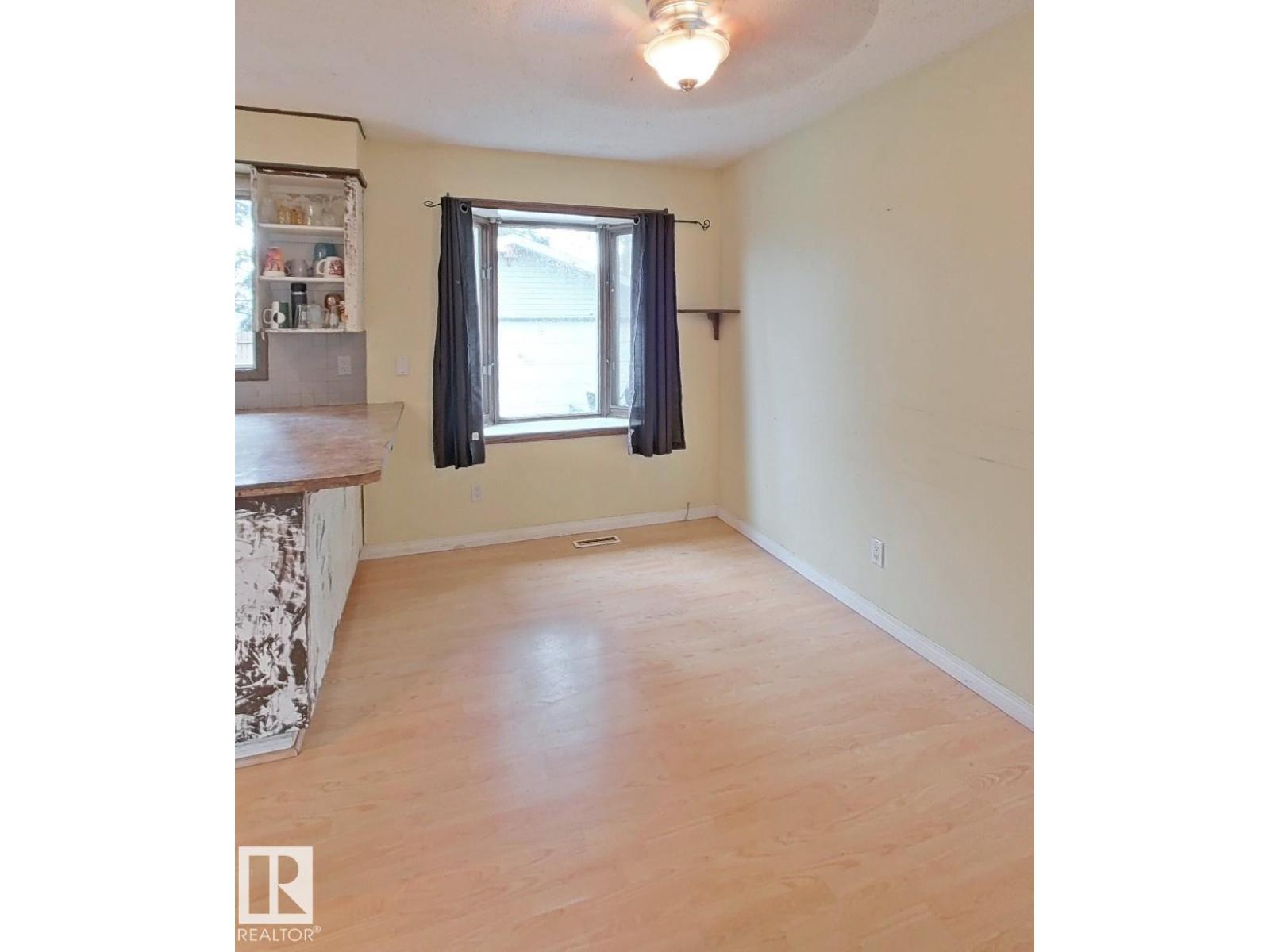 122 HARRISON DR NW - 17