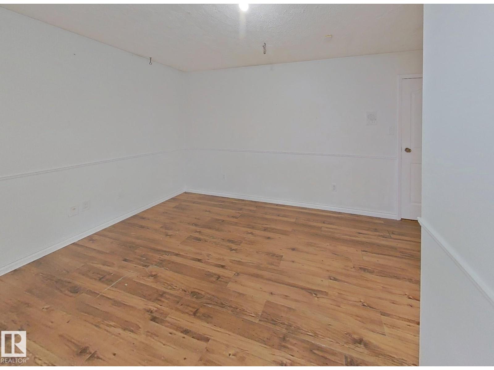 122 HARRISON DR NW - 28