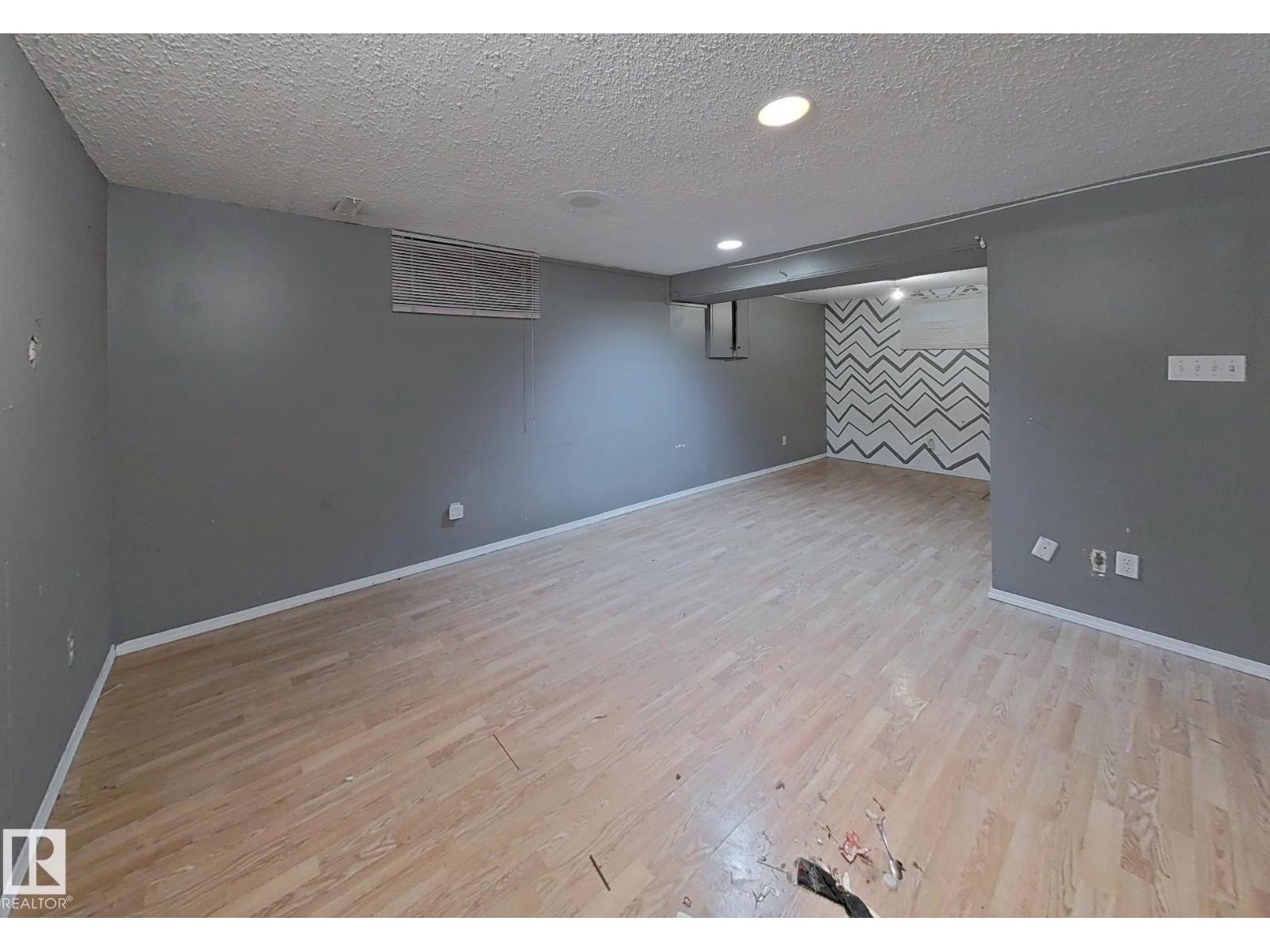 122 HARRISON DR NW - 38