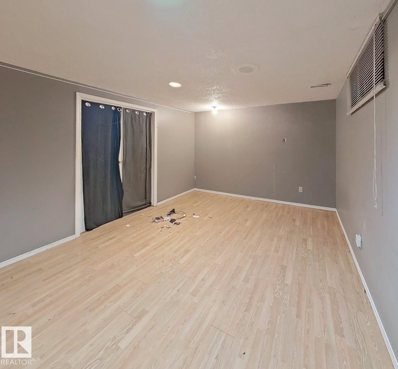 122 HARRISON DR NW - 40