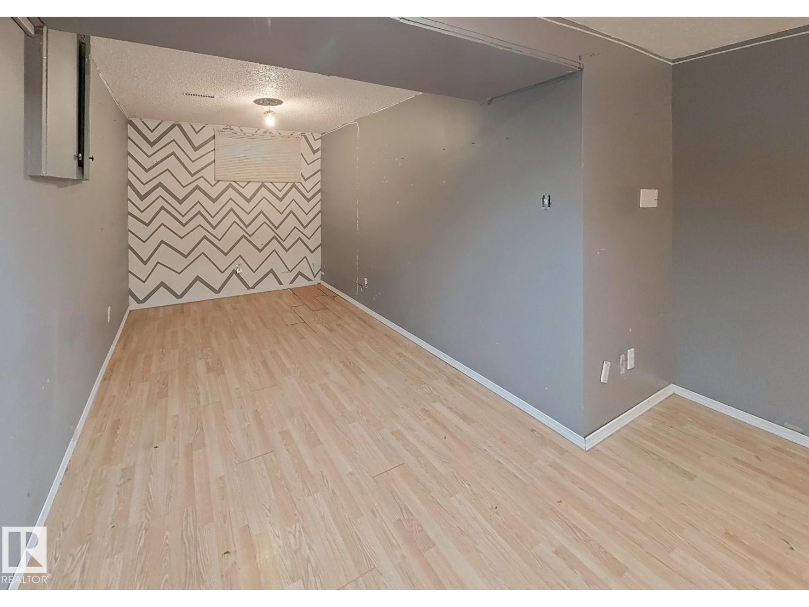 122 HARRISON DR NW - 41