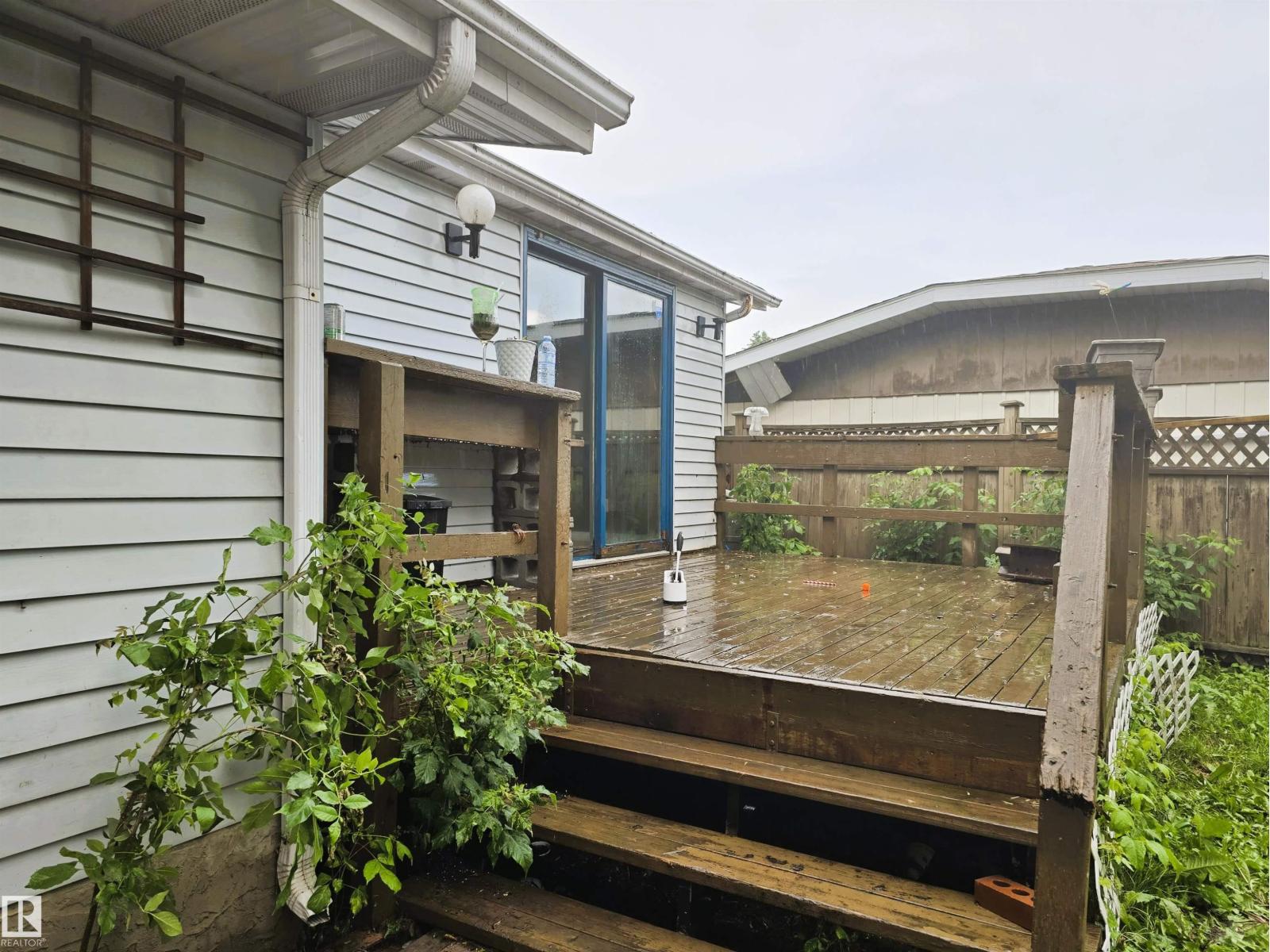 122 HARRISON DR NW - 55
