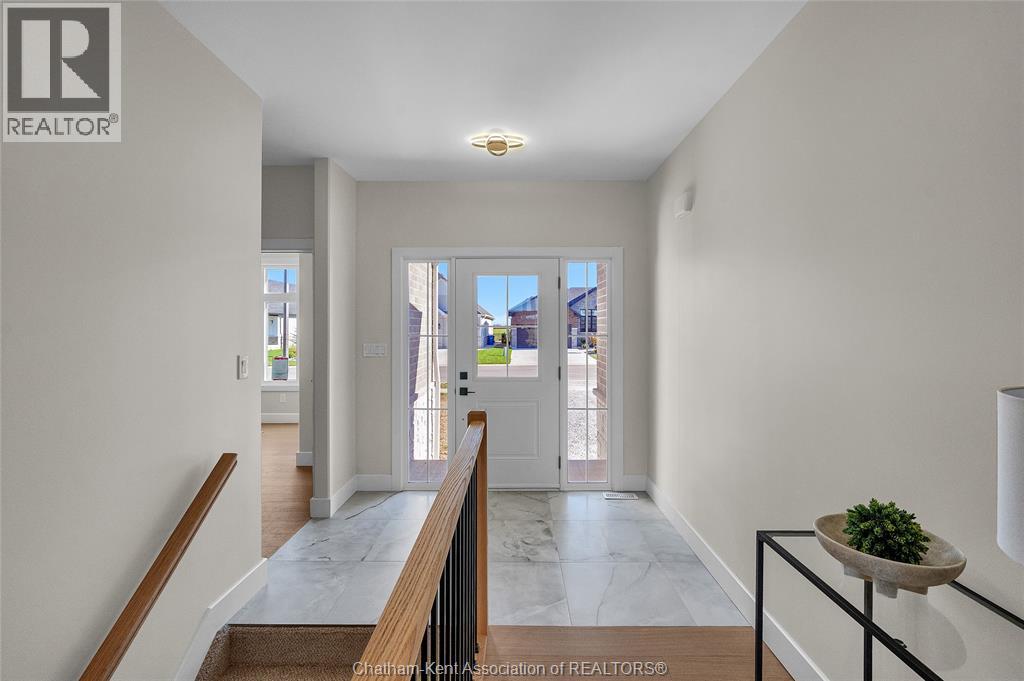 203 Rosewood CRESCENT - 8