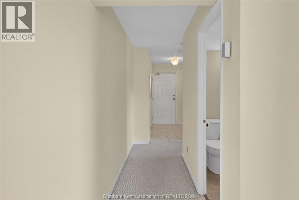 #1001 10 Van Allen AVENUE - 14