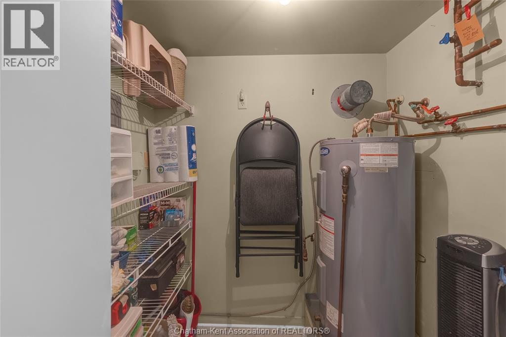 #1001 10 Van Allen AVENUE - 18